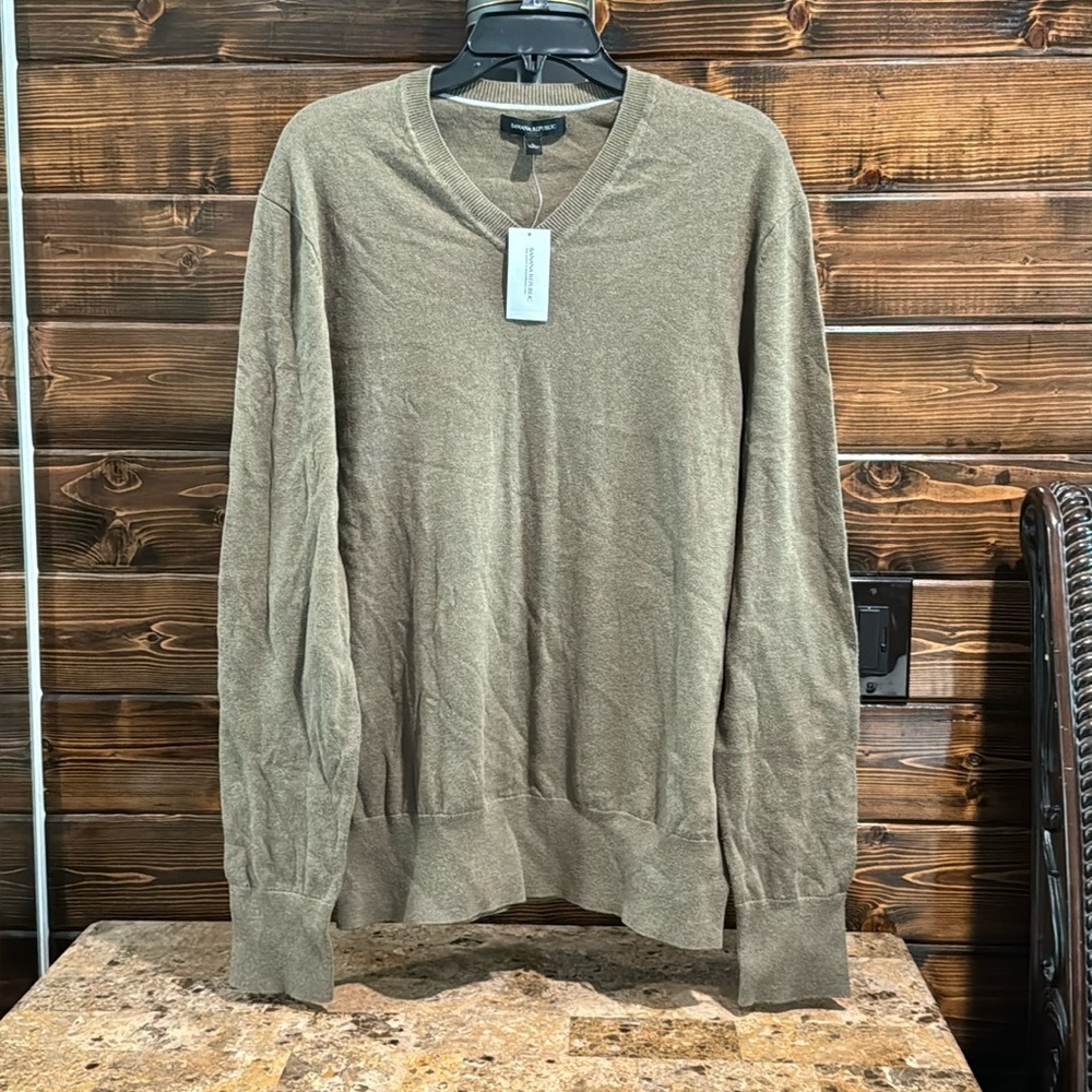Banana Republic Men’s Sweater